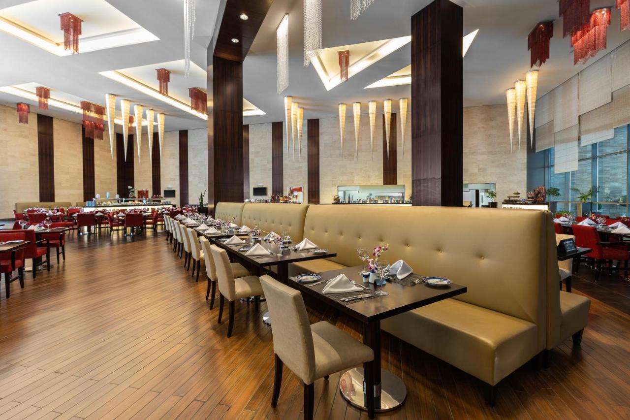 Crowne Plaza Riyadh - Rdc Hotel & Convention By Ihg Exteriér fotografie The restaurant