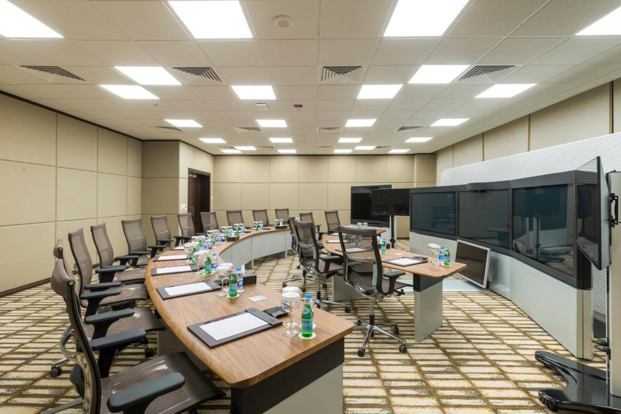 Crowne Plaza Riyadh - Rdc Hotel & Convention By Ihg Exteriér fotografie Meeting room