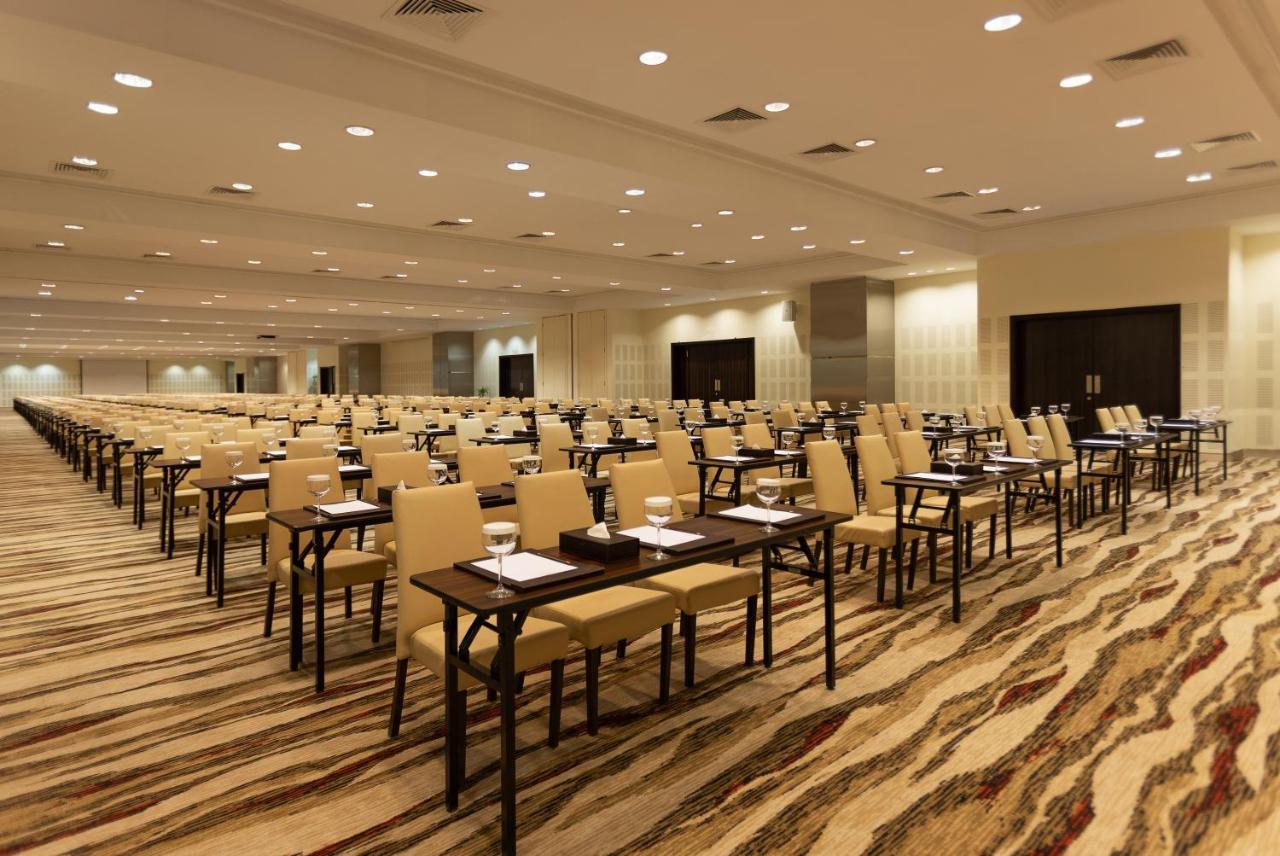 Crowne Plaza Riyadh - Rdc Hotel & Convention By Ihg Exteriér fotografie The ballroom