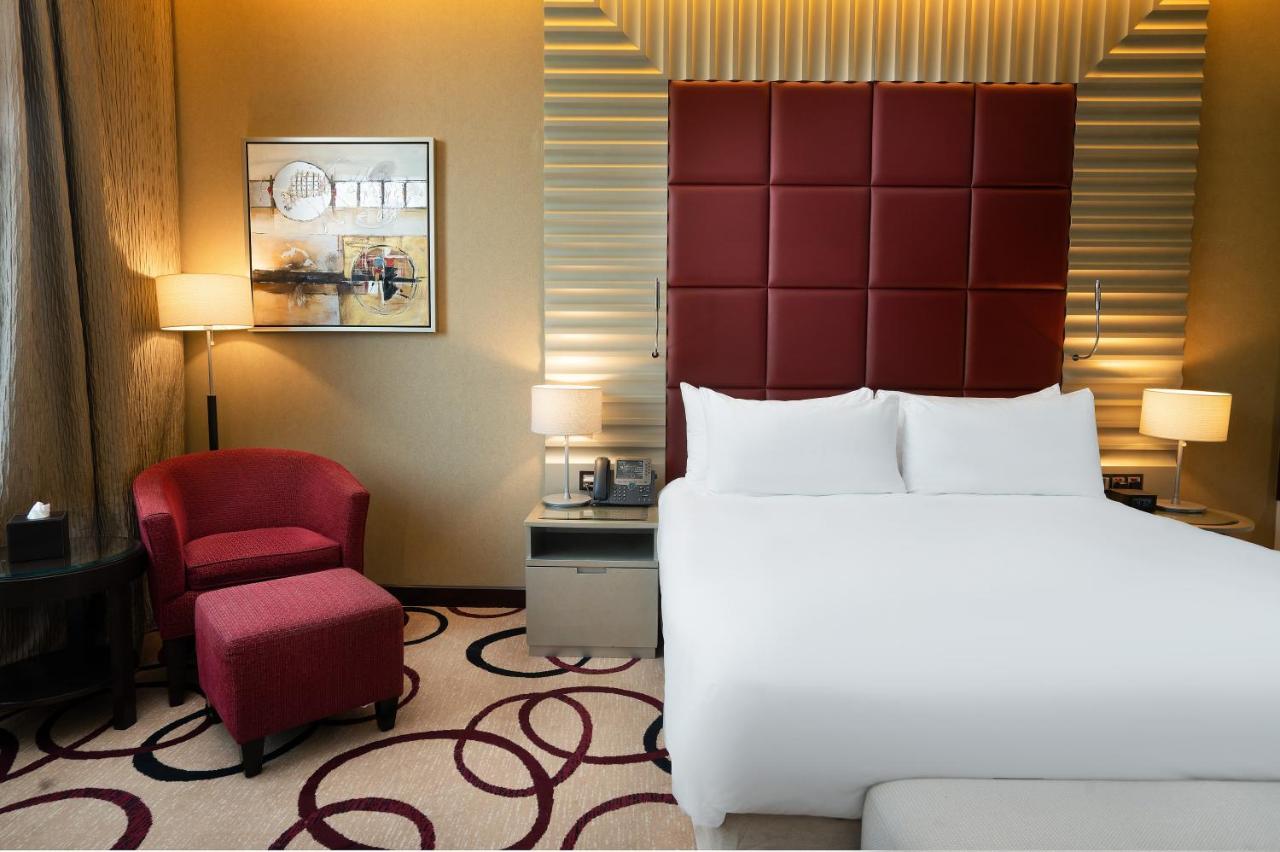 Crowne Plaza Riyadh - Rdc Hotel & Convention By Ihg Exteriér fotografie A bedroom at the hotel