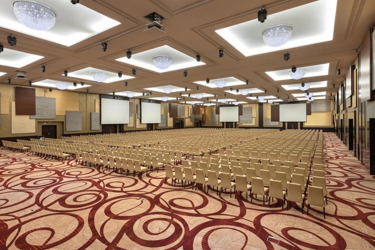 Crowne Plaza Riyadh - Rdc Hotel & Convention By Ihg Exteriér fotografie The Grand Ballroom